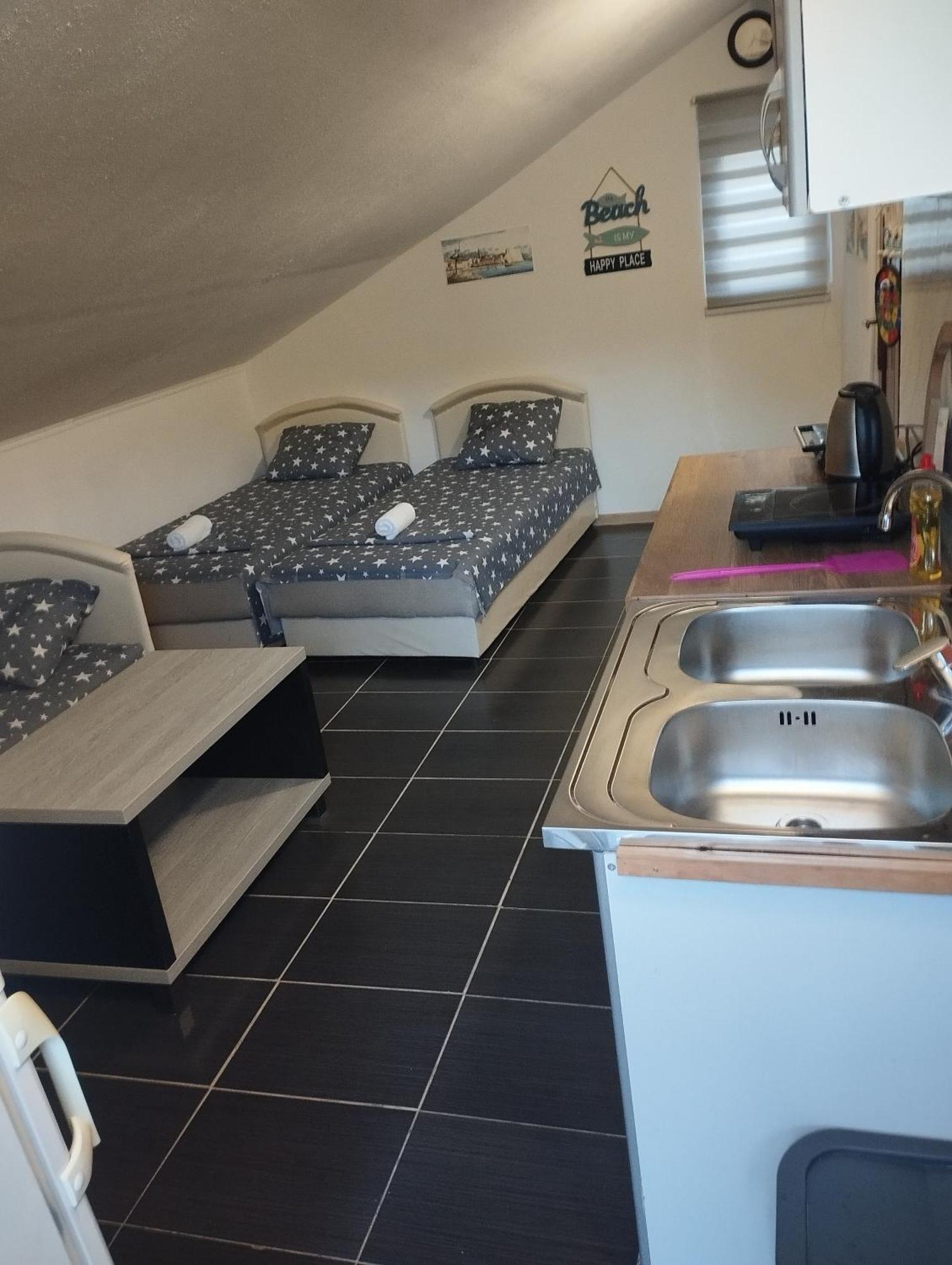 Apartments N&N Budva Bilik gambar